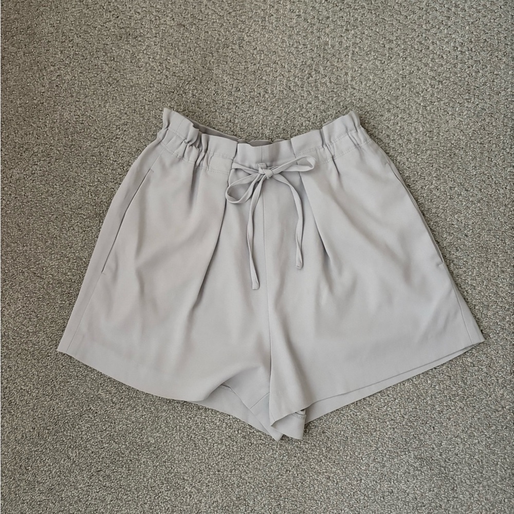 Aritzia Babaton Salim Shorts
